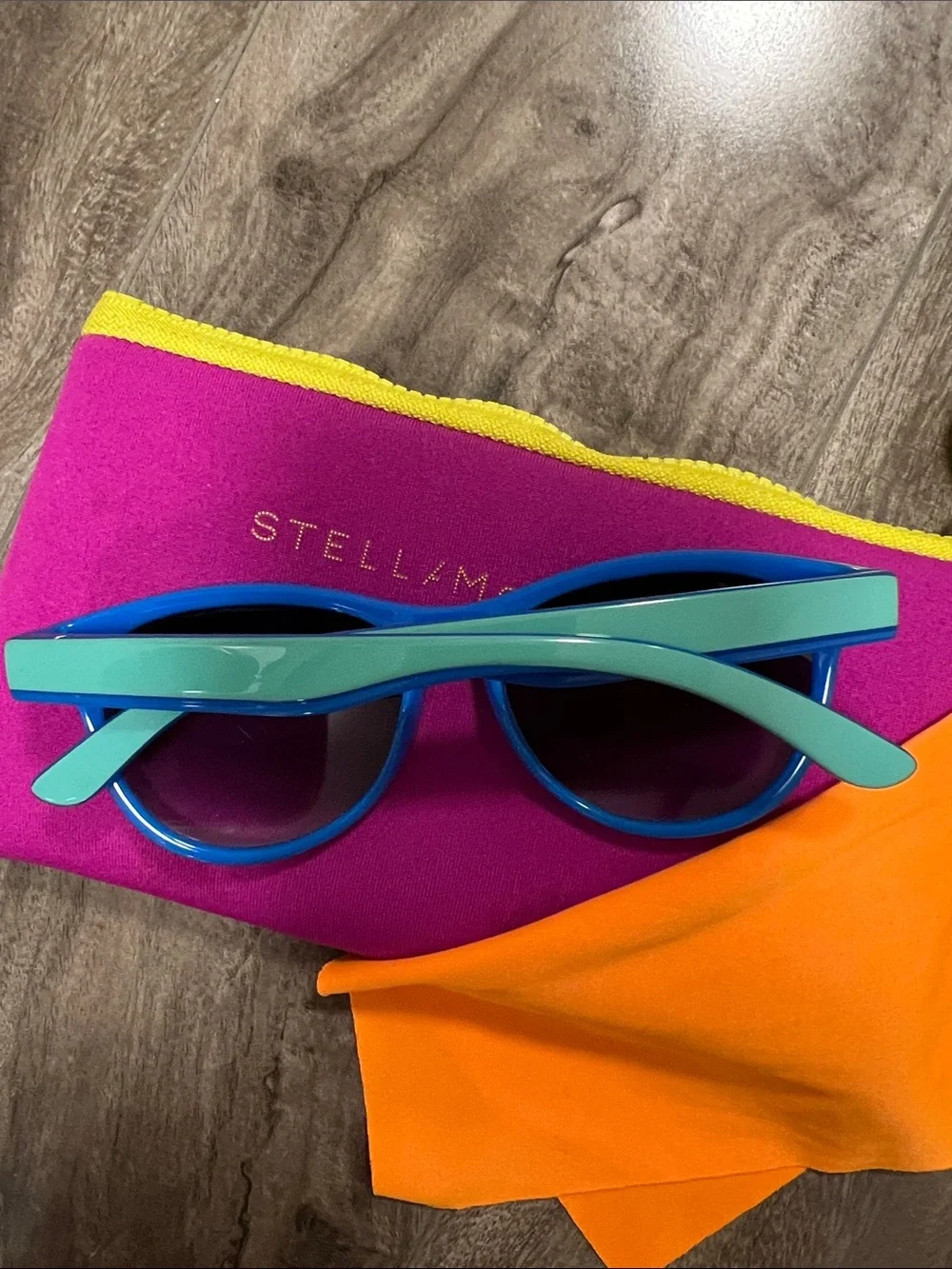 🔥🔥 STELLA MCCARTNEY Kids Sunglasses With Case - UNISEX